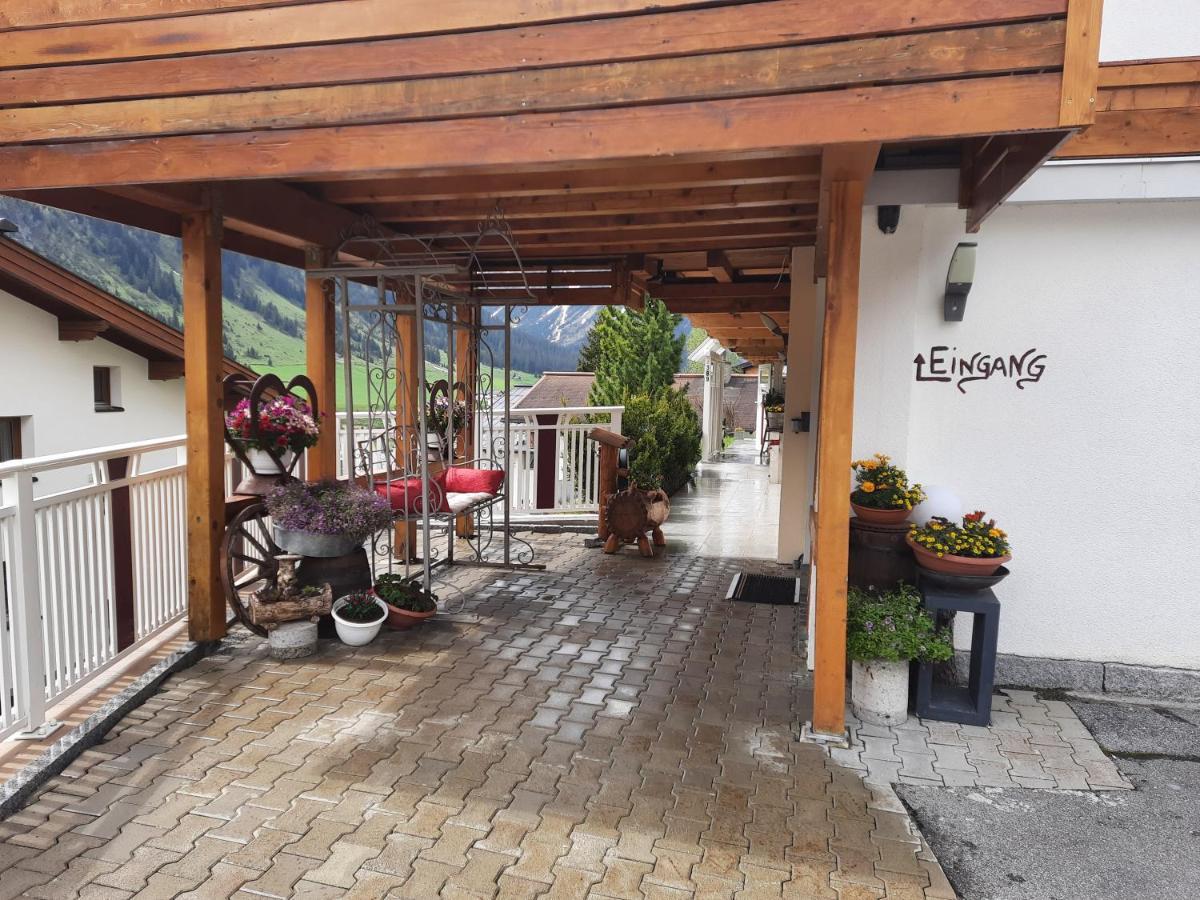 Hotel Pension Echo Lech am Arlberg Bagian luar foto