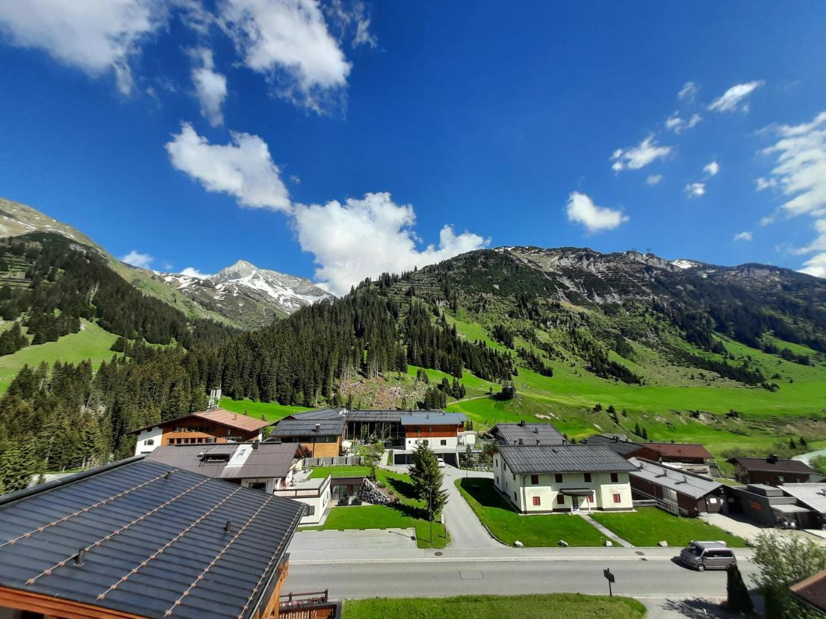 Hotel Pension Echo Lech am Arlberg Bagian luar foto